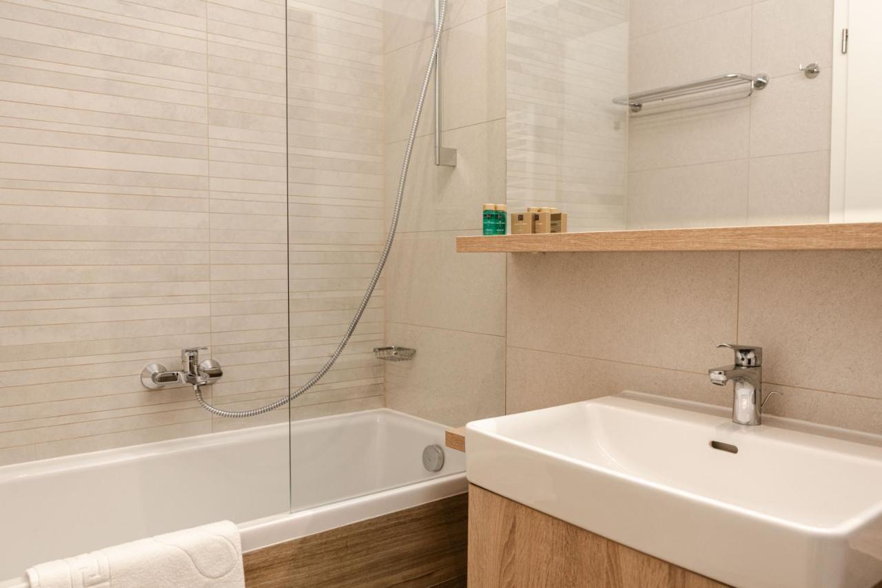 Apart B&V 701 Coresi - Luxury Mountain Haven Brassó Kültér fotó
